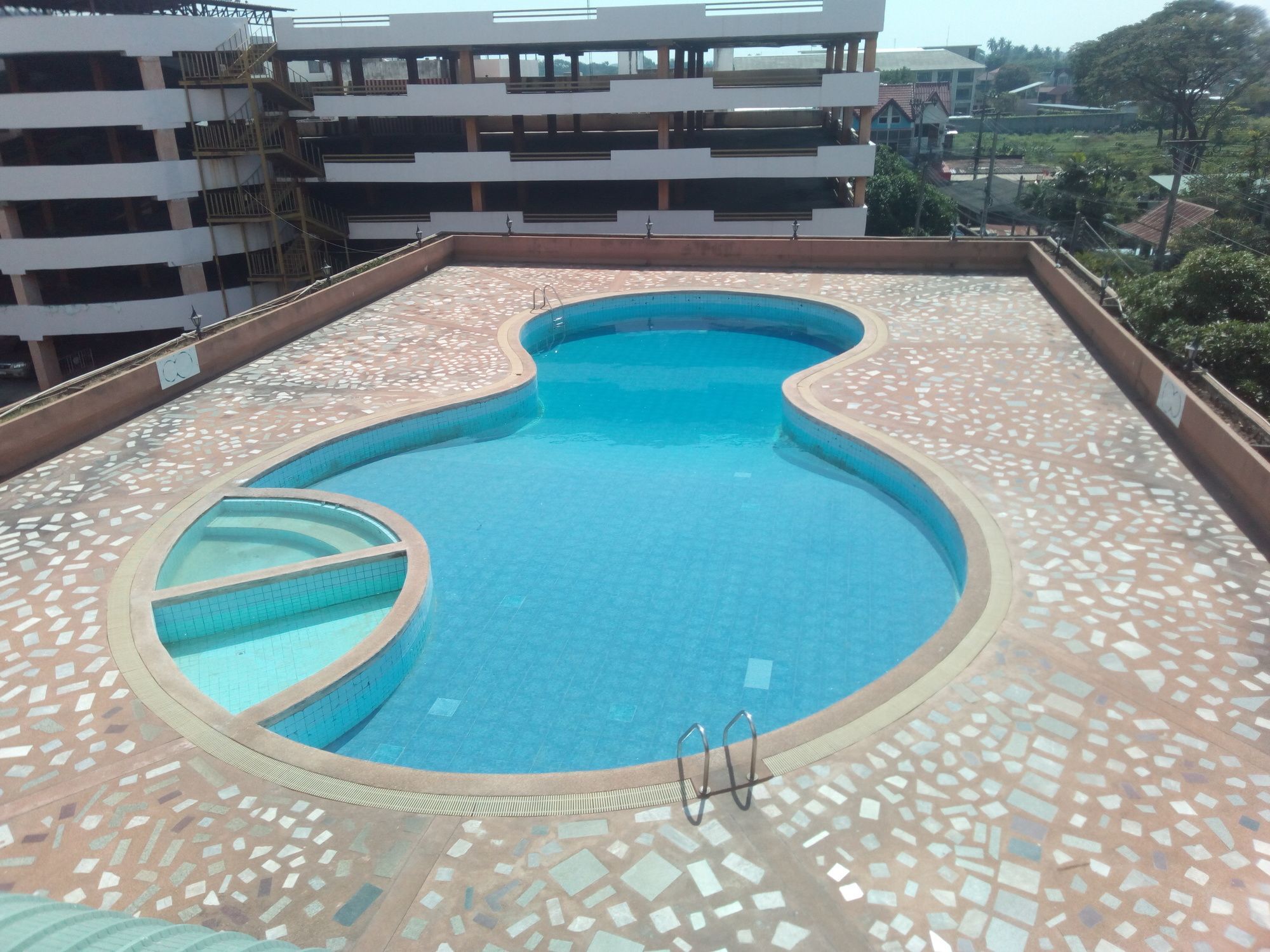 Grandpoint Hotel Phitsanulok Bagian luar foto
